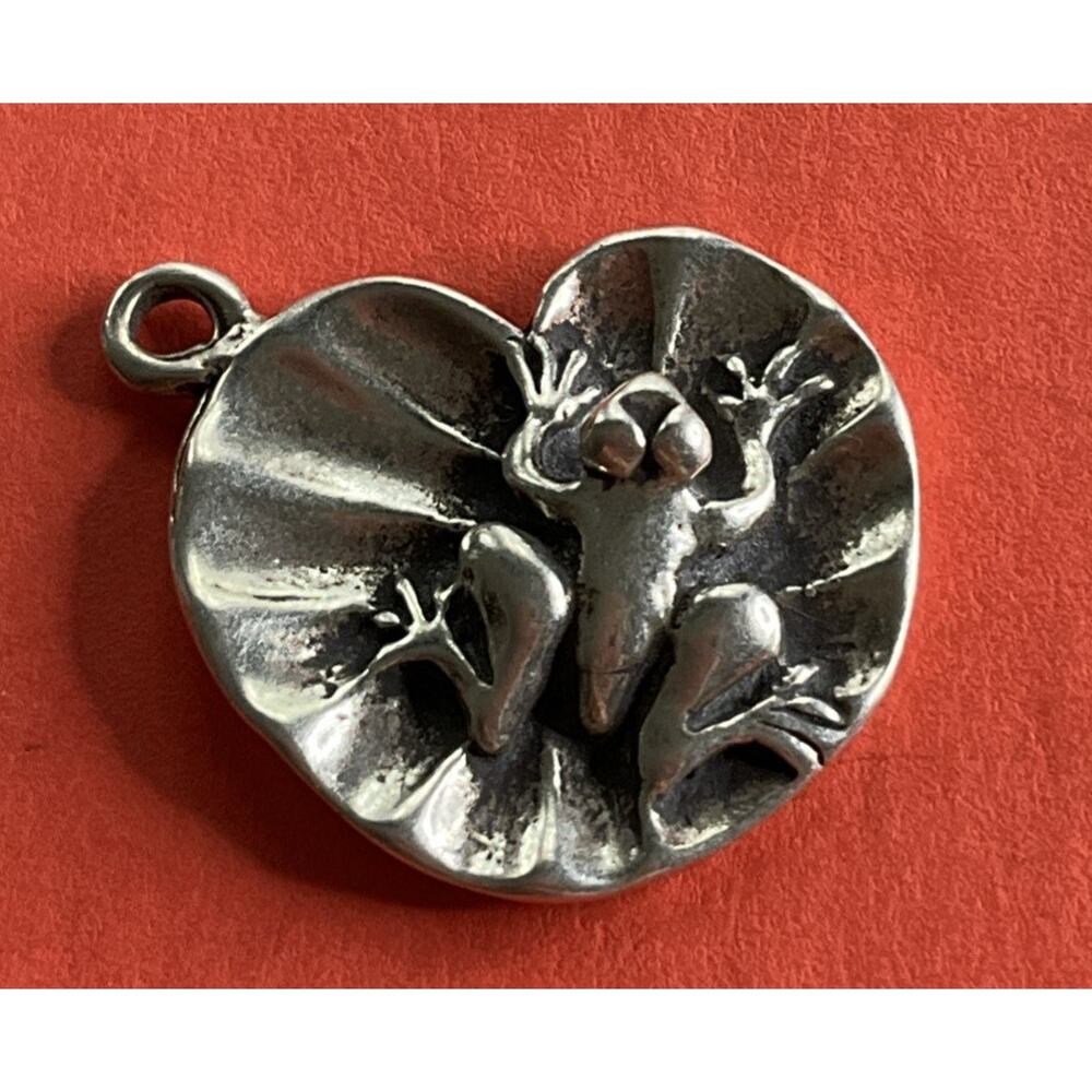 Vintage 925 Sterling Silver Frog Lily Pad Charm
